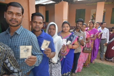  Odisha Panchayat Polls: Tv, Dogs, Fish And Unique Campaigning-TeluguStop.com