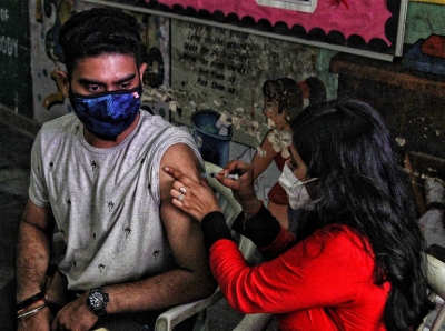  Over 75% Of Up's Adult Population Vaccinated Against Covid-TeluguStop.com