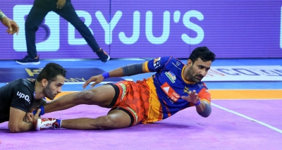  Pkl 8: Up Yoddha Beat U Mumba To Clinch Playoffs Spot-TeluguStop.com