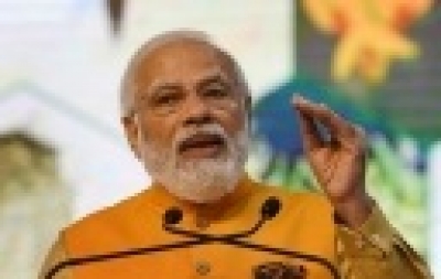  Pm Hails Contributions Of Telugu Film Industry #hails #telugu-TeluguStop.com