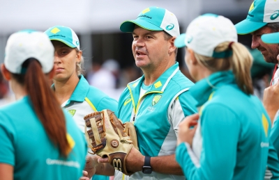  Prepared For The Worst: Aus Women’s Coach Mott On Quarantine Challenges #p-TeluguStop.com