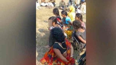  Several Women Injured In Police Crackdown On Illegal Sand Mining In Bihar's Gaya-TeluguStop.com