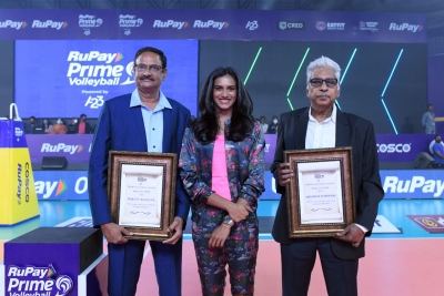  Sindhu Inducts Father Pv Ramana, Shyam Sunder Rao Into Volleyball League Hall Of-TeluguStop.com