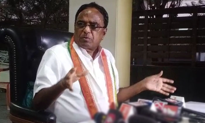  Ponnala Lakshmaiah Said That Kcr Was Creating A Record For Itself In Telling Li-TeluguStop.com