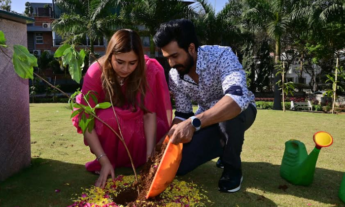  Vishnu Vishal And Gutta Jwala Couple Took Up Green India Challenge Details, Vish-TeluguStop.com