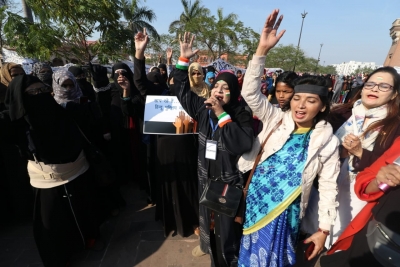  Yogi Govt Withdraws Notice To Anti-caa Protesters-TeluguStop.com