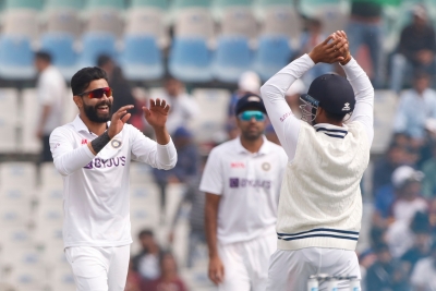  1st Test: Jadeja Takes Five As India Enforce Follow-on Against Sri Lanka-TeluguStop.com