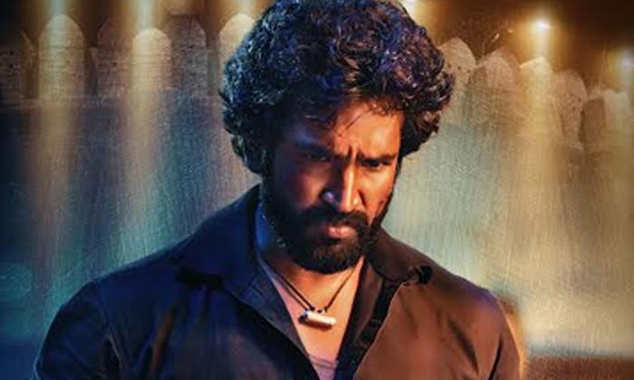 Fierceful First Look Of Menacing Aadhi Pinisetty From The Warrior Unveiled As Ma-TeluguStop.com