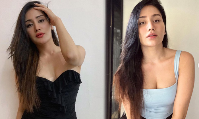 Actress Monica Sharma Can't Stop Gushing On This Trendy Pictures Actress Monica Sharma Can’t Stop Gushing On This High Resolution Photo