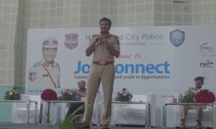  Yusuf Gowda Kotla Vijaya Bhaskar Reddy Stadium Job Fair Program Under The Auspic-TeluguStop.com