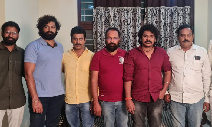  Shakalaka Shankar, Rajiv Kanakala And Shree Tej Star In 'dalari' Title Logo Rele-TeluguStop.com