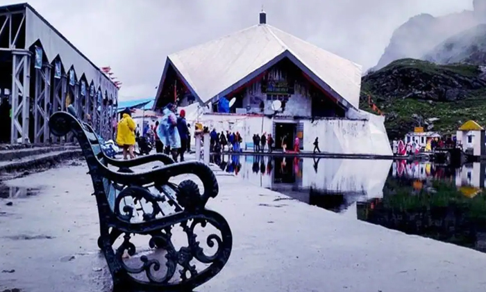  These Are The Famous Gurudwaras In India , Gurdwara Harminder Sahib Singh, Punja-TeluguStop.com