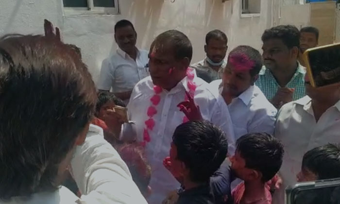  Holi Celebrations Were Held At The Office Of Minister Mallareddy In Boinpally To-TeluguStop.com