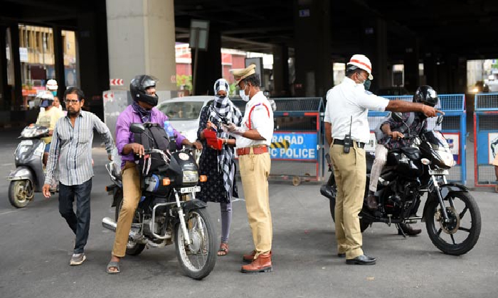  Hyderabad Traffic Chief Av Ranganath Key Decision On E-challan!-TeluguStop.com