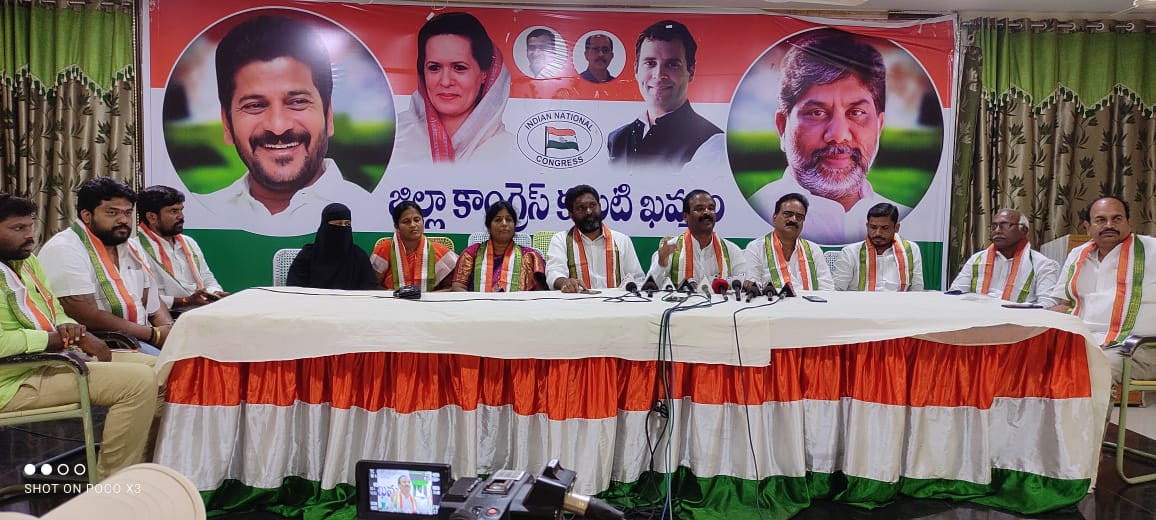  Khammam: Police To Minister Dasoham: Congress Leaders Accused-TeluguStop.com