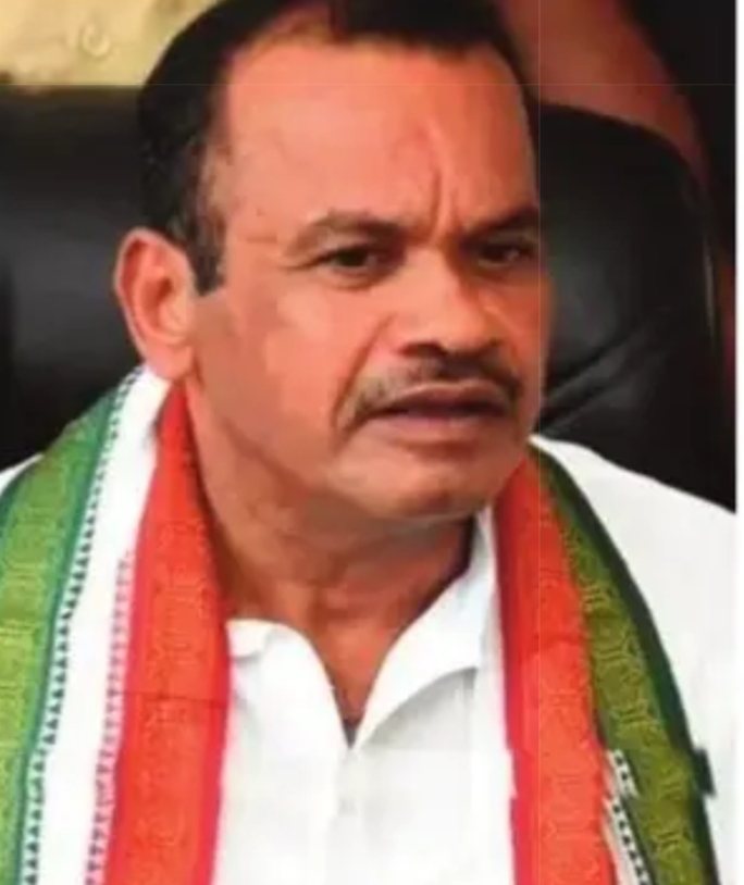  Komatireddy Gave Clarity On Party Change-TeluguStop.com