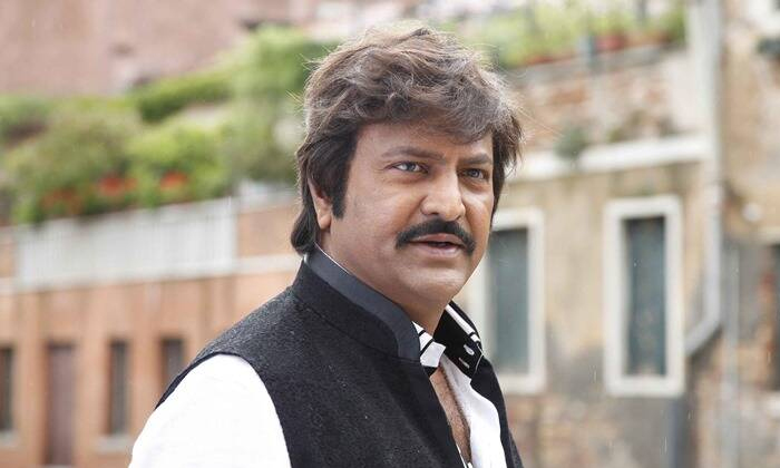  Arthi Agarwal Paid Fine To Mohan Babu, Arthi Agarwal, Mohan Babu, Srikanth,  Kod-TeluguStop.com