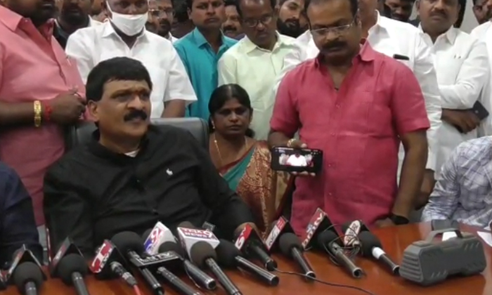 Mainampalli Hanumantrao Re-counts Bjp Leader Ramachandra Rao , Mainampalli Hanum Mainampalli Hanumantrao Re-counts Bjp Leader Ramachandra Rao , Mainampalli Hanum-TeluguStop.com