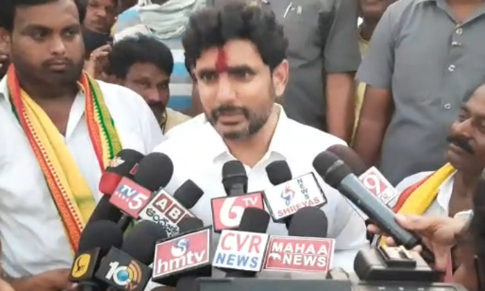  Nara Lokesh Visits Nirukonda Village In Mangalagiri Zone , Nara Lokesh, Jaganmoh-TeluguStop.com