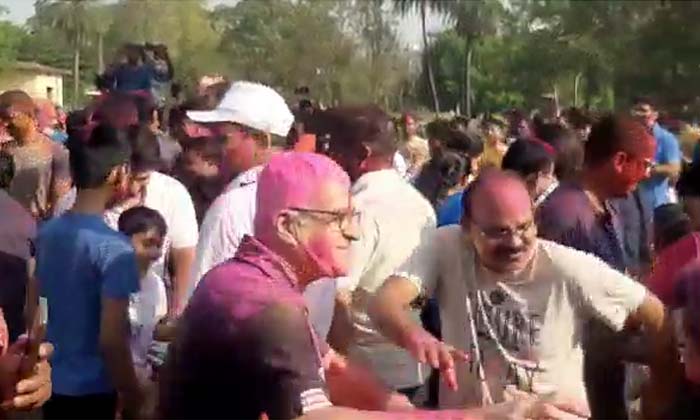  Holi Celebrations Under The Auspices Of Hyderabad Indira Park Walkers Associati-TeluguStop.com