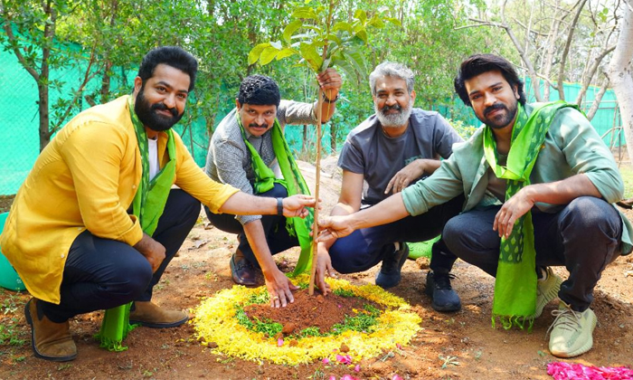  Team Rrr Participated In The Green India Challenge-TeluguStop.com