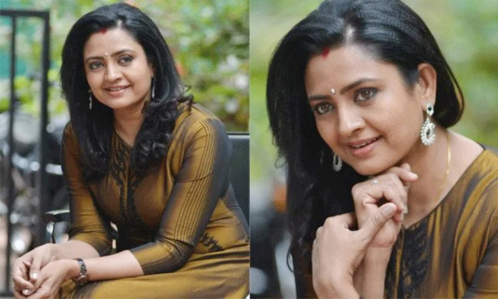  Tollywood: Offer For A Former Star Heroine In Pushpa Part-2!-TeluguStop.com