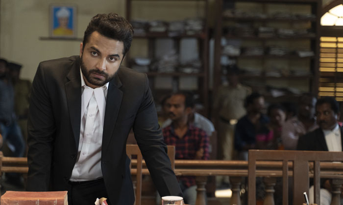  Vishwak Sen’s Interesting Avatar In mukhachitram , Vishwak Sen , Mukhachitram-TeluguStop.com