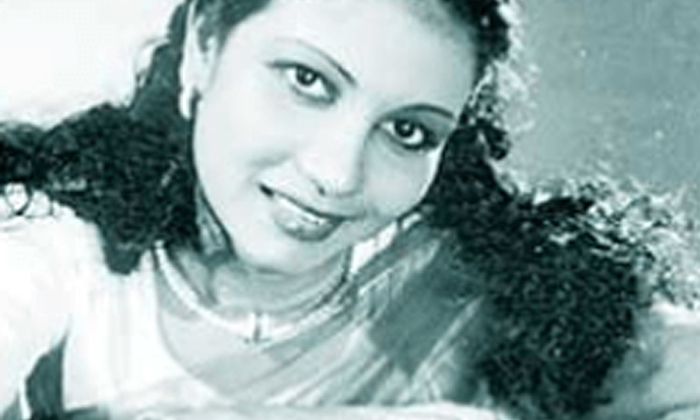  Untold Struggling Story Of Actress Girija, Actress Girija, Sanyasiraju, Salima,-TeluguStop.com