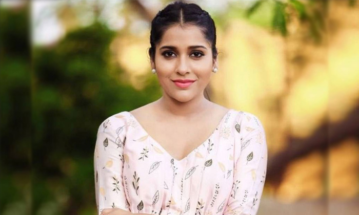 Telugu Anchor Rashmi, Animlas, Holi Colors, Holi Festival, Pets Lover, Rashmi, R