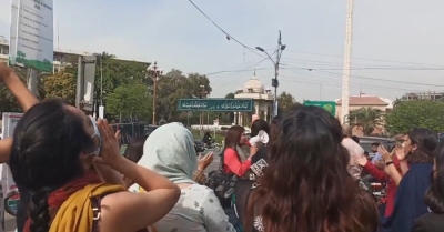  Aurat March - Propaganda, Agenda, Conspiracy Or Progress?-TeluguStop.com