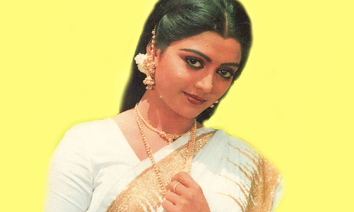  Famous Cameramen Comments About Bhanupriya And Vamsi Details Here , Bhanupriya ,-TeluguStop.com