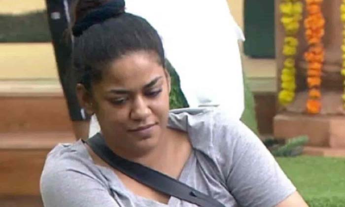  Bigg Boss Non Stop Mumaith Elimination Was So Sad As She Deep In Financial Crisi-TeluguStop.com