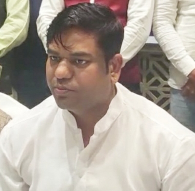  Bjp Leader Demands Removal Of Mukesh Sahani As Bihar Minister-TeluguStop.com