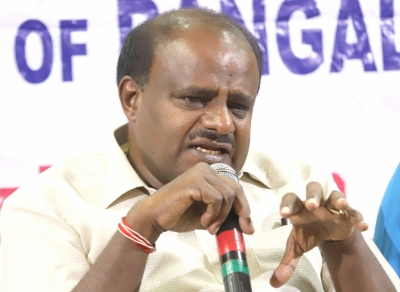  Centre's Duty To Decide Future Of Students Evacuated From Ukraine: Kumaraswamy-TeluguStop.com