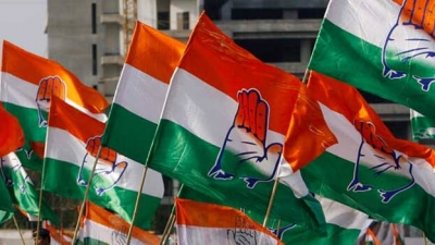  Cong Mired In Two Fronts -- One Within, Other To Remain Oppn's Centre Of Gravity-TeluguStop.com