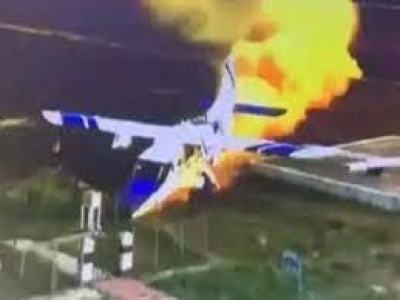  Dornier Catches Fire While Landing In Kanpur, Crew Safe-TeluguStop.com