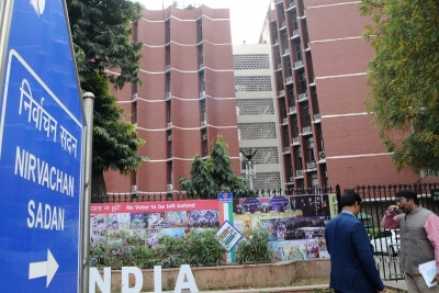  Ec Seeks Response On Plea Challenging Candidature Of Aimim Candidates In Up Poll-TeluguStop.com