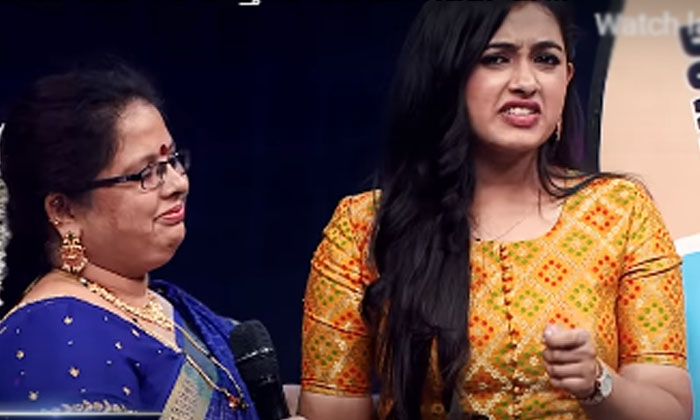  Kasturi Serial Heroine Aishwaryaget Emotional In Star Maa Parivar League 3 Kastu-TeluguStop.com