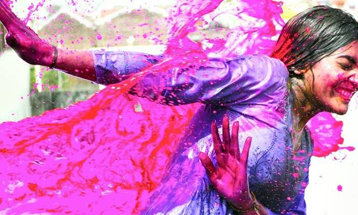  How To Remove Holi Colour From Skin And Hair! Holi Colours, Skin Care, Hair Care-TeluguStop.com