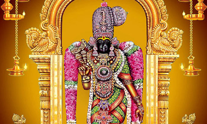  Do You Know Why There Is A Parrot Of Madhura Meenakshi Hands, Madhura Meenakshi-TeluguStop.com