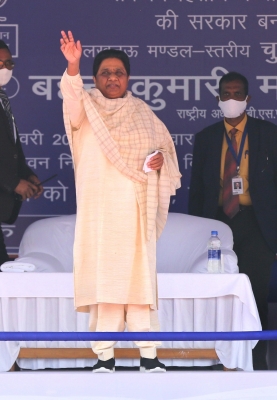  Mayawati Dissolves Party Units, Announces Candidate For Azamgarh Bypoll-TeluguStop.com