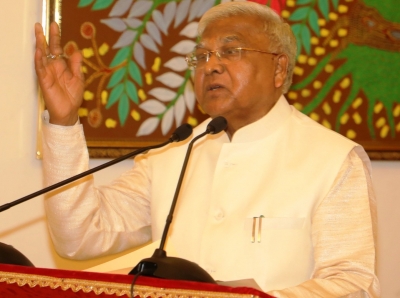  Mp Govt Working To Become Self-reliant: Governor-TeluguStop.com