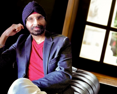  Musician Vineet Singh Hukmani Comes Out With Book Which Is Also An Album!-TeluguStop.com
