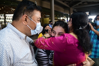  Operation Ganga Flight Ferries 185 Indians From Ukraine-TeluguStop.com