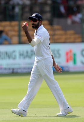  Pink Ball Test: Jasprit Bumrah Bags His 8th Five-wicket Haul, Equals Kapil Dev's-TeluguStop.com