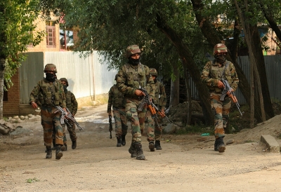  Police Solves Srinagar Grenade Attack Case, 2 Arrested-TeluguStop.com