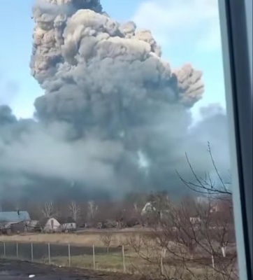 Russian Paratroopers Have Landed In Kharkiv Russian Paratroopers Have Landed In Kharkiv-TeluguStop.com