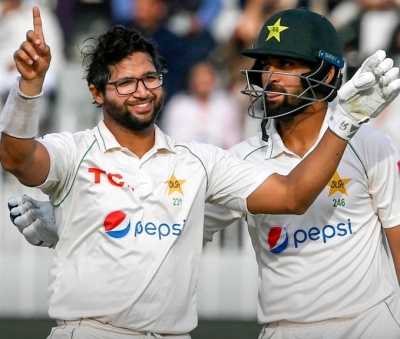  Shafique, Imam Hit Tons On Final Day As First Test Between Pakistan And Australi-TeluguStop.com