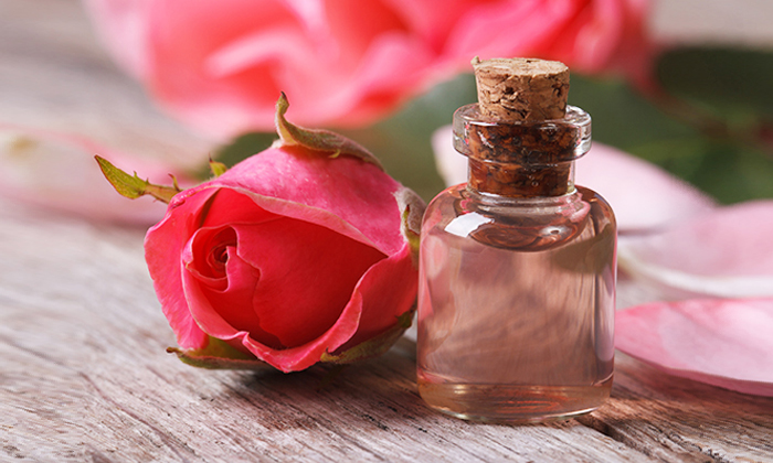  The Amazing Benefits Of Rose Water Details, Rose Water, Rose Water Benefits, Ros-TeluguStop.com