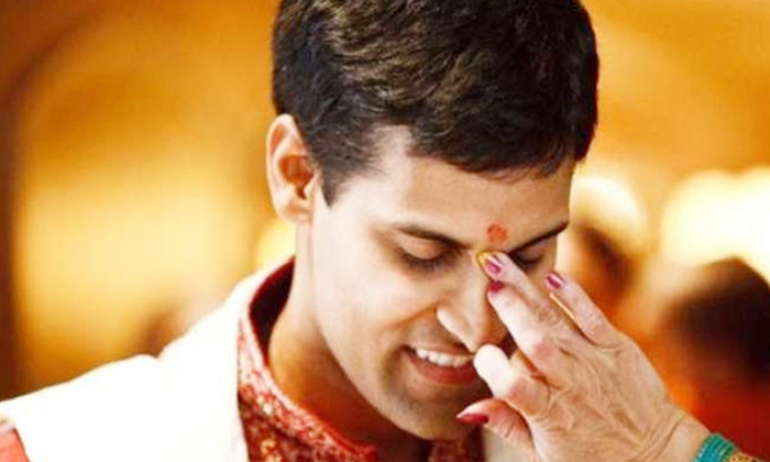  Which Finger Should Be Used To Apply Saffron Kumkum Details, Finger, Saffron Kum-TeluguStop.com